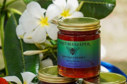 harvested naturally in Maui, rich in flavor and nutrients, perfect for sweetening tea, baking, or enjoying as a healthy spread. Premium quality, straight from the hive 